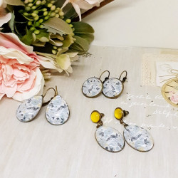 Boucles d'oreilles pendantes avec cabochon en verre Fleurs Gold&Blue